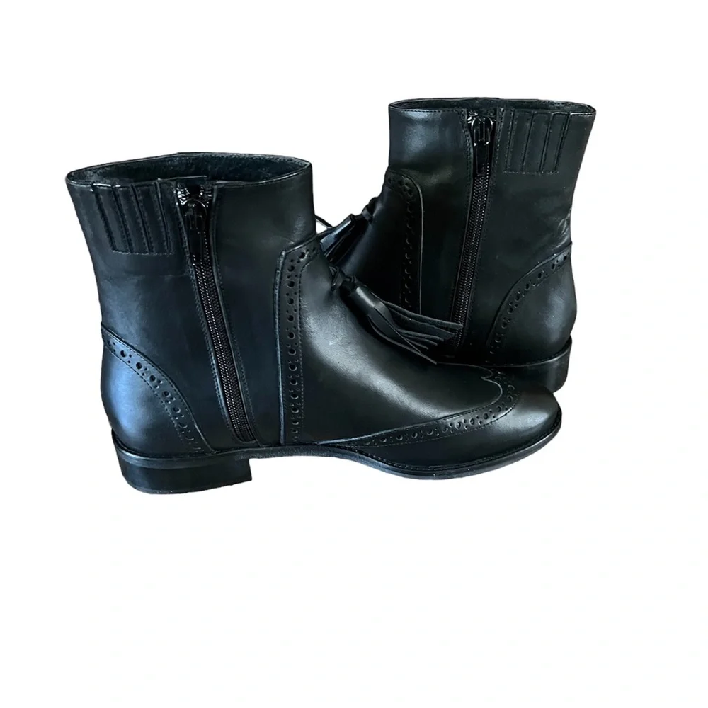 Charles David Women's Ralphie Ankle Leather Boots